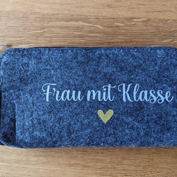 Filz Mäppchen mit Namen/ Pädagogin/Erzieherin mit Herz/Lehererin mit ... Filz Mäppchen mit Namen/ Pädagogin/Erzieherin mit Herz/Lehererin mit ...