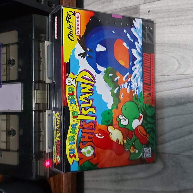 Super Mario World 2 Yoshi's Island SNES Box Manual and Tray NO