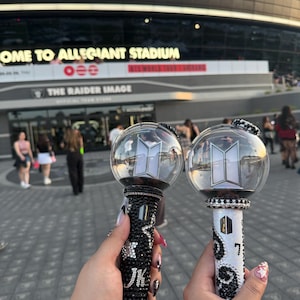 Alexa added a photo of their purchase