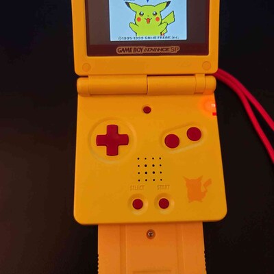 Pikachu cheekachu Custom Gameboy Advance SP Bundle W/ IPS V2 Screen ...