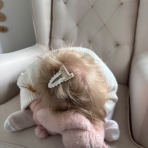 Taylor added a photo of their purchase