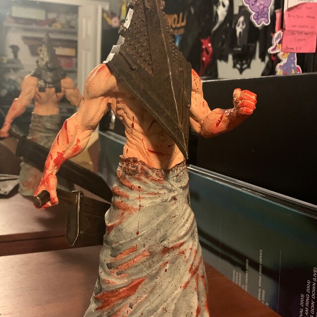 Silent Hill. Pyramid Head  Halo Costume and Prop Maker Community - 405th