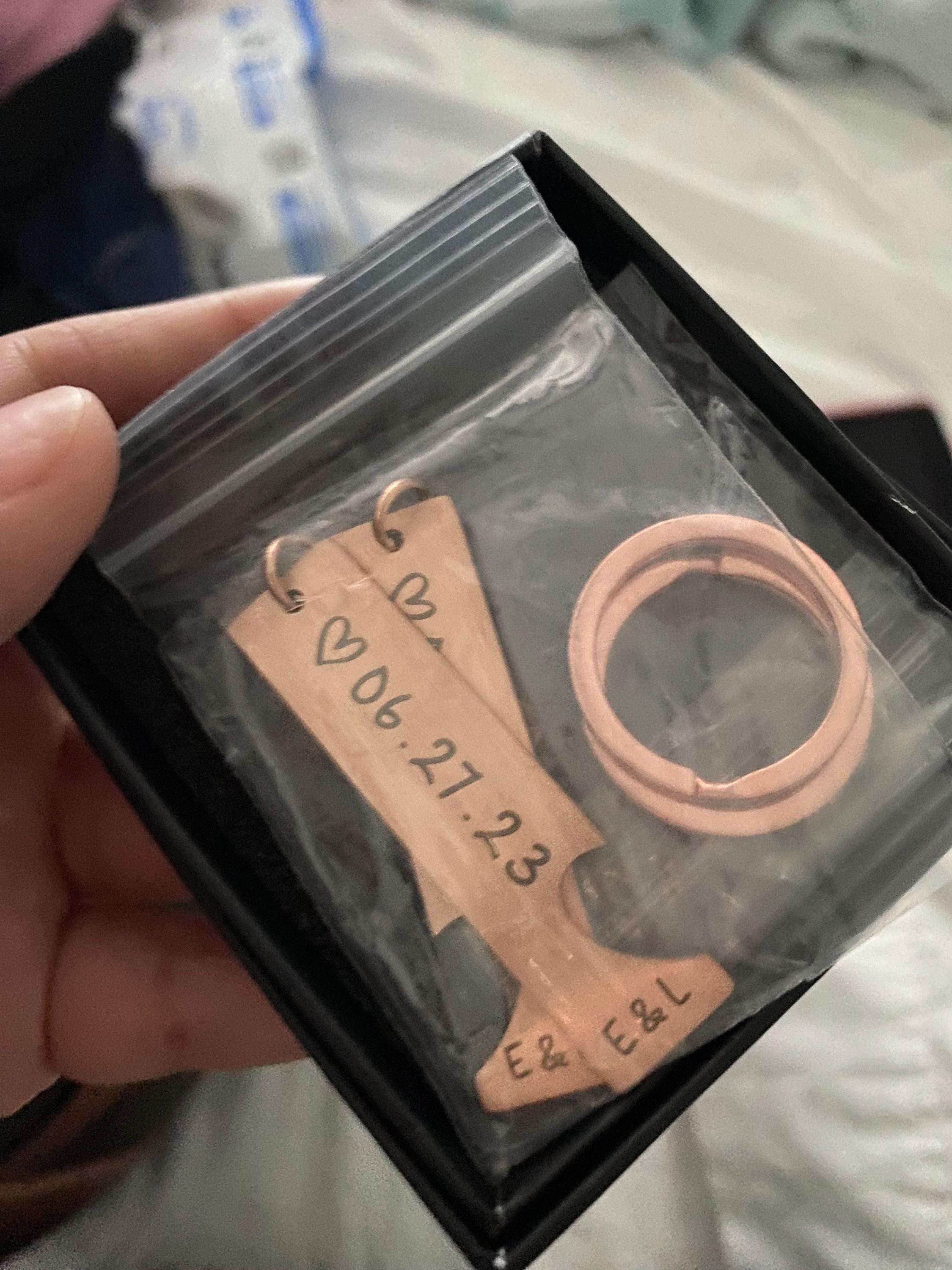 Benutzerdefinierte Paar Keychain Personalisierte Geschenk Für Freund Freundin Passenden Schlüsselanhänger Jahrestag Geschenke für Freund Valentinstag Geschenke