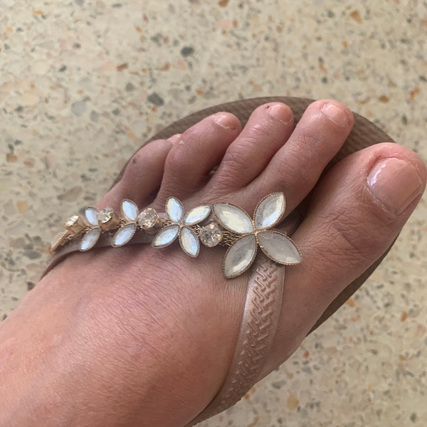 studded havaiana flip flops