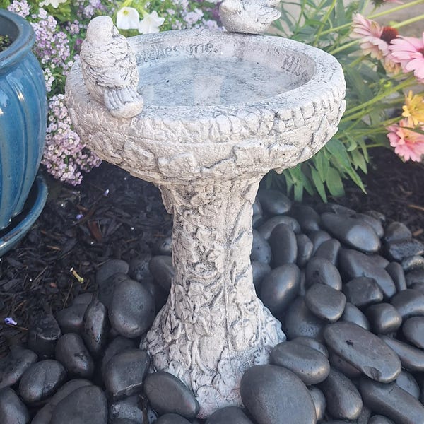 Solid Rock Stoneworks Eye on Sparrow Birdbath- 15