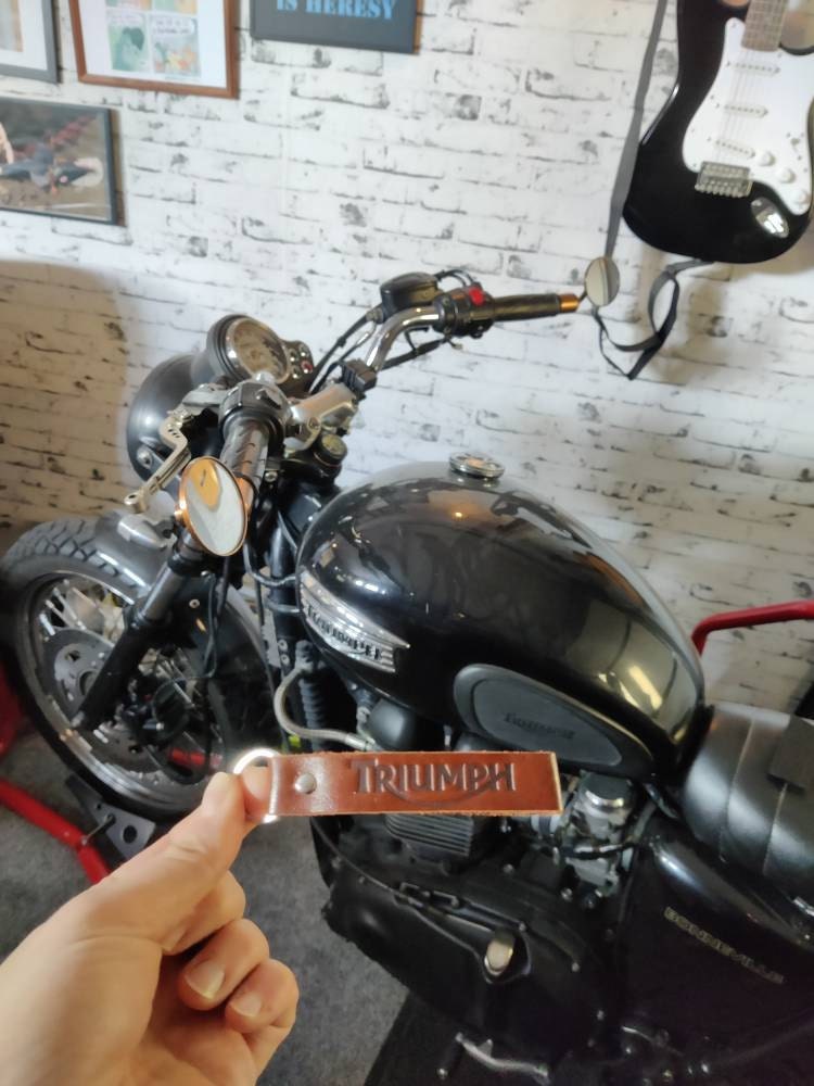 Personalization leather key ring, handmade leather keychain for men, key cover for rider biker, motorcycle keychain, motorcycle gift