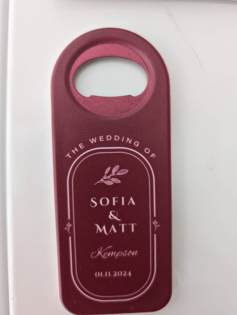 Magnet für Hochzeitsgeschenke, personalisierte Magnete aus Holz, Hochzeitsgeschenke, magnetischer Flaschenöffner, individueller Flaschenöffner, Hochzeitsgeschenk