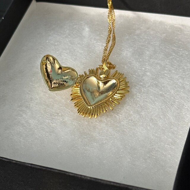 De una vez locket necklace discount