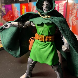 1/12 Dr Doom Wired Cloak and Tunic Set for Marvel Legend or