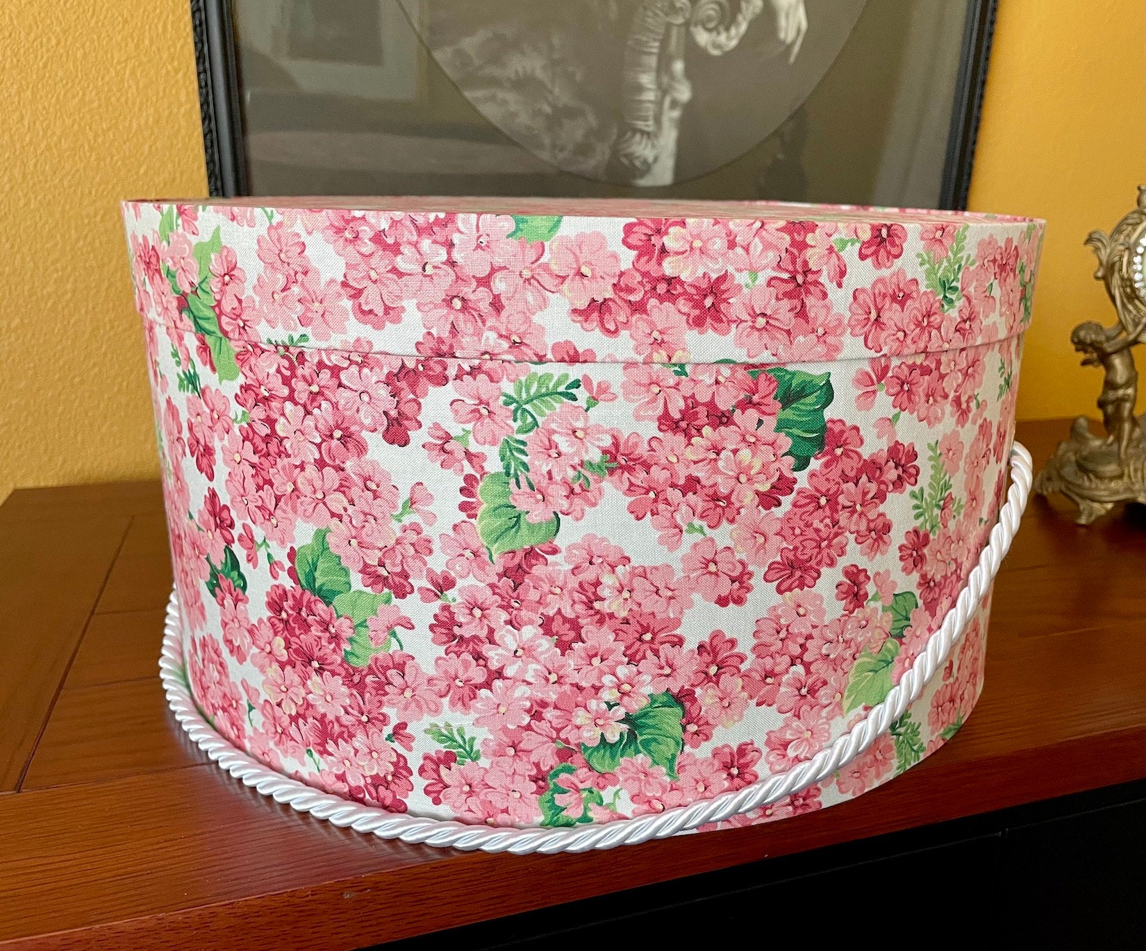 14” Hat Box in Pretty MultiColor Floral Fabric