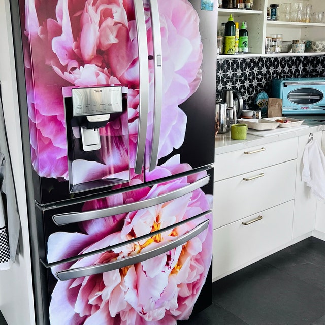 Vinyl Signs & Graphics on X: Silver fridge freezer to #orangefridgefreezer  wrapped giving a unique look to any home or business complementing your  #decor #fridgewrap #vinylwrap #vinyldecor #vinylsigns @vinylsignsofwhitby  @Metamarkuk