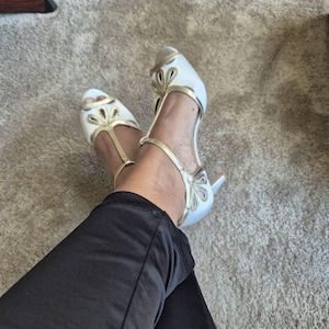 Rosita added a photo of their purchase
