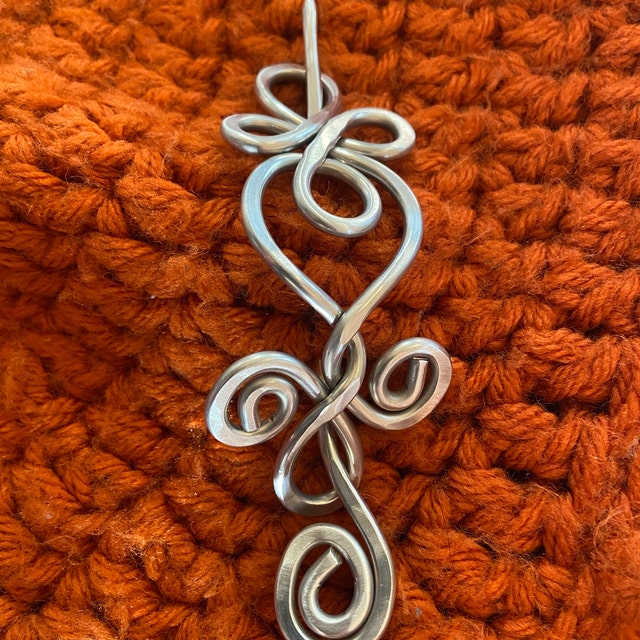 Little Circle With A Twist Sterling Silver Shawl Pin, for Fingering Weight  Lace Shawl, Scarf Pin, Sweater Brooch, Knitted Wrap Fastener, 