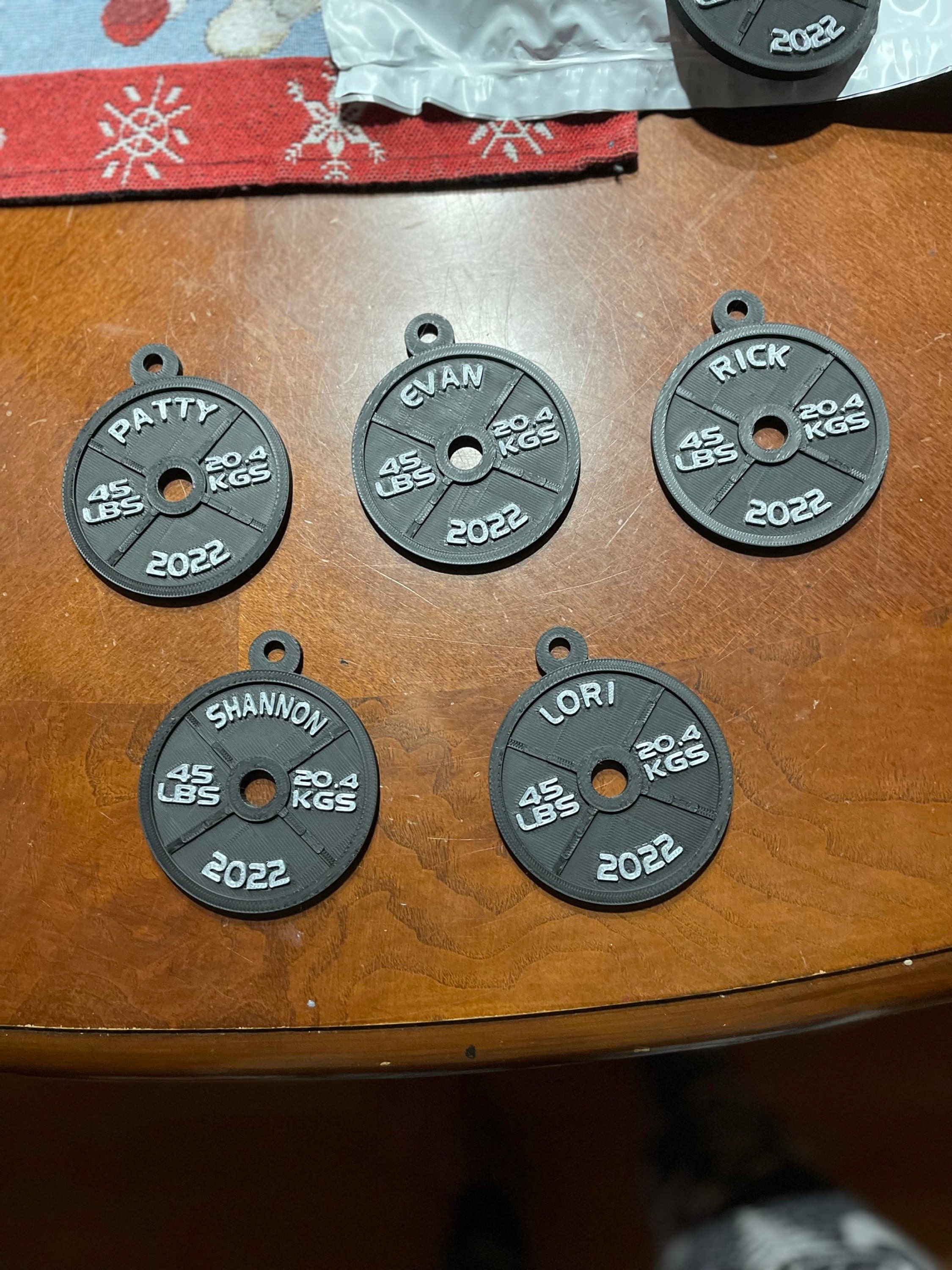 Customizable Weight Plate Ornament, Personalize Your Fitness Journey with This Unique, Gift for Gym Enthusiasts