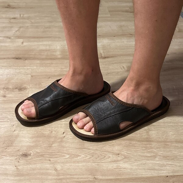 mens leather slip on slippers