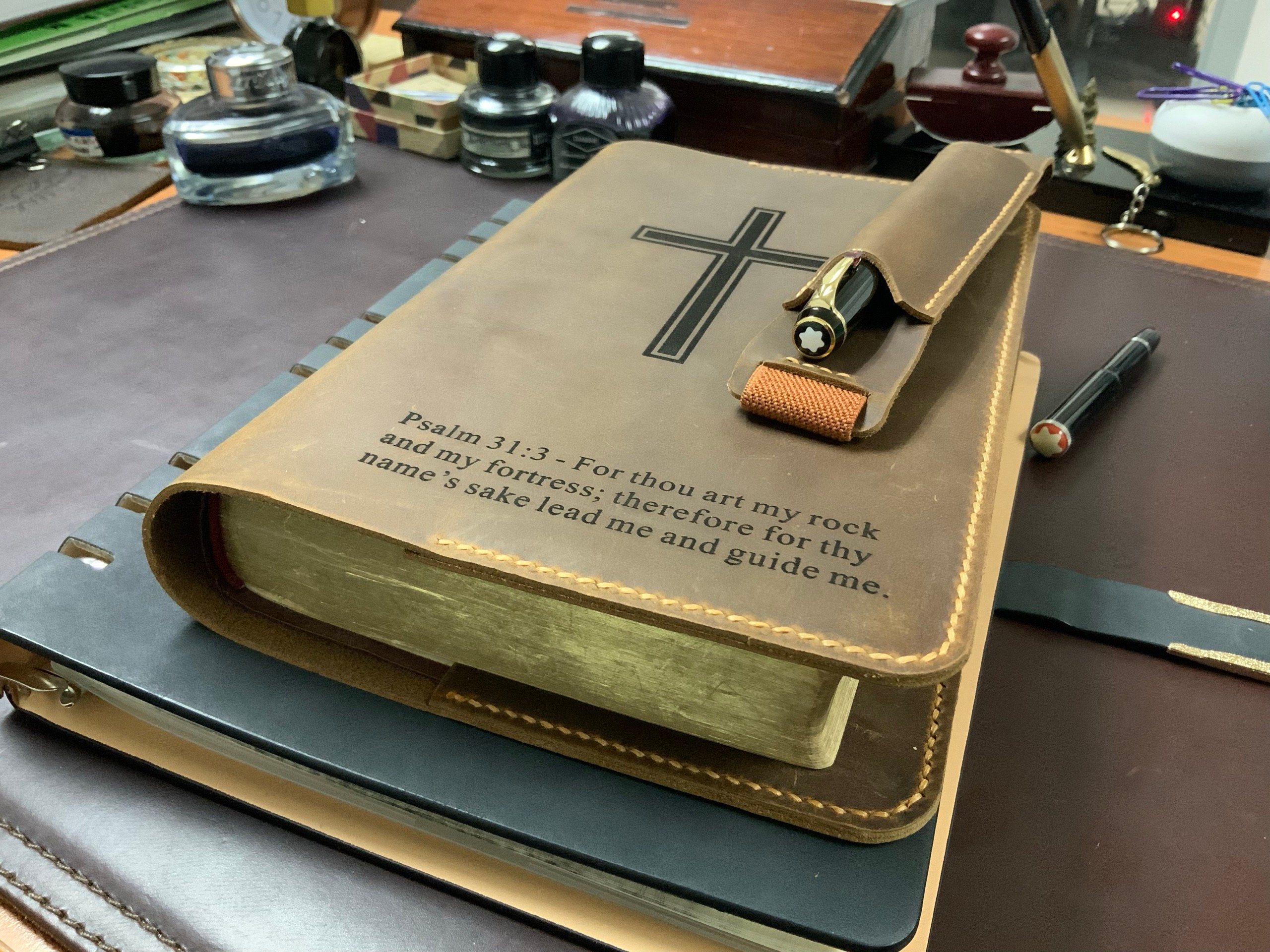 Personalized Leather cover for bible KJV , Custom leather holy bible book case cover christian gifts for men women Z04-LBBC05S