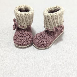 Chaussons Bébé Crochet NOTRE DAME - High Tops, Taille 2.5, Neuf Avec Emballage