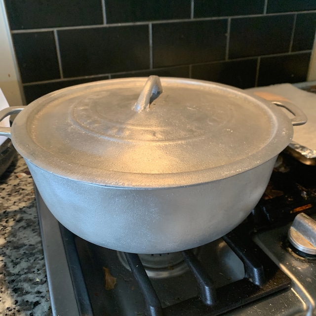Medium l Jamaican Dutch Pot