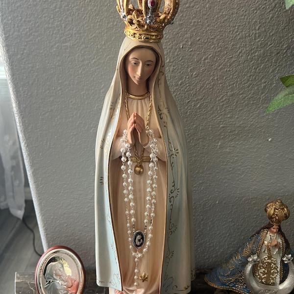 Statue of Saint Anna Cm 30 11.81 Inches in Marble Resin Hand Decorated