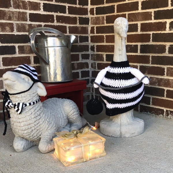 Prisoner Goose Geese Outfit Crochet Dress Outdoor Statue Garden Decor