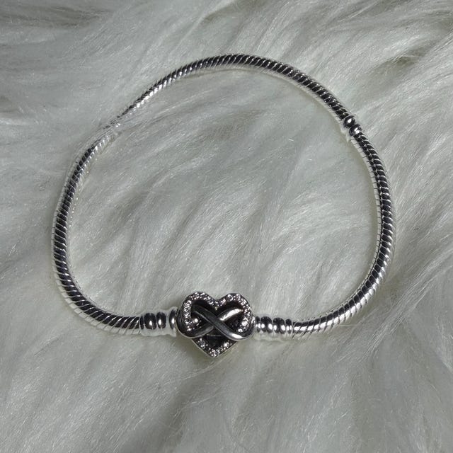 New Pandora Moments Sparkling Infinity Heart Clasp Snake Chain