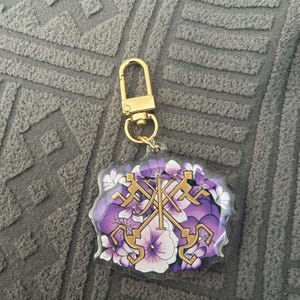 Caitlyn added a photo of their purchase