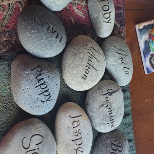 Family Rocks, Engraved Stones, Personalized Rocks, Natural Engraving - Etsy