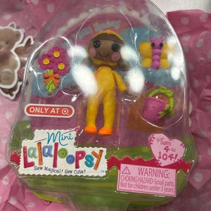 Kaitlyn added a photo of their purchase