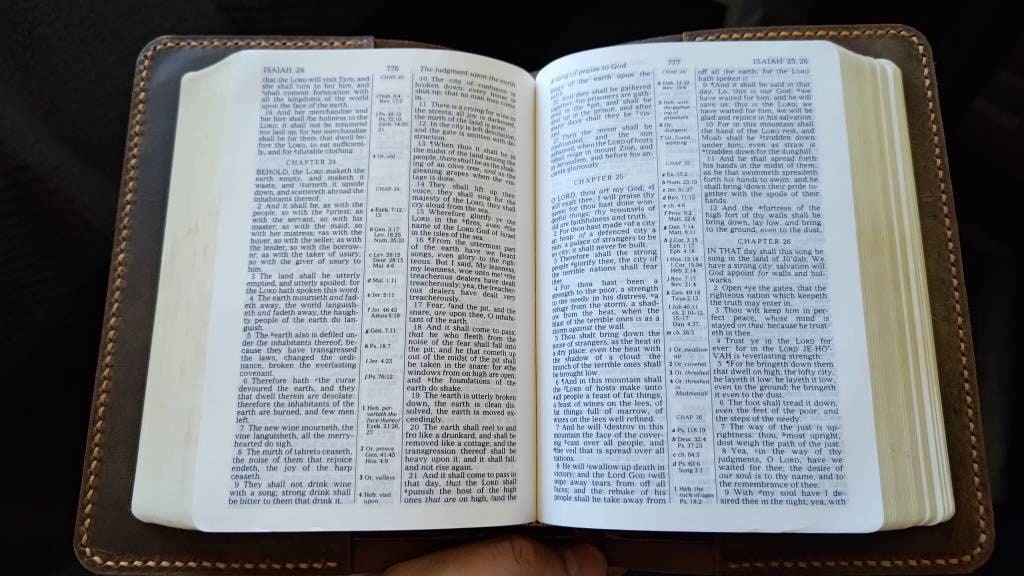 Personalized Leather cover for bible KJV , Custom leather holy bible book case cover christian gifts for men women Z04-LBBC05S