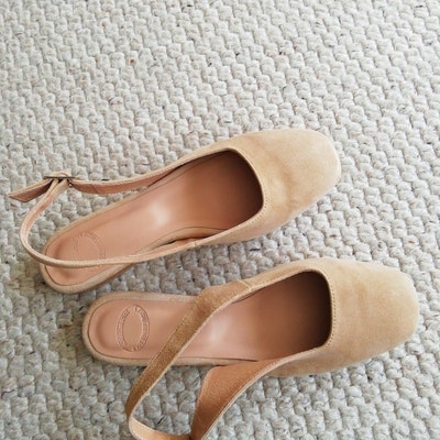 pom pom tie up sandals