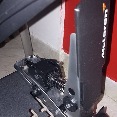Fanatec ClubSport V3 Damper Kit - Hydraulic Mod With Spring For Accelerator Pedal