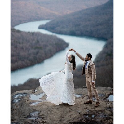 Vintage Mermaid Straps Lace White Wedding Dress Brides Dresses C1463