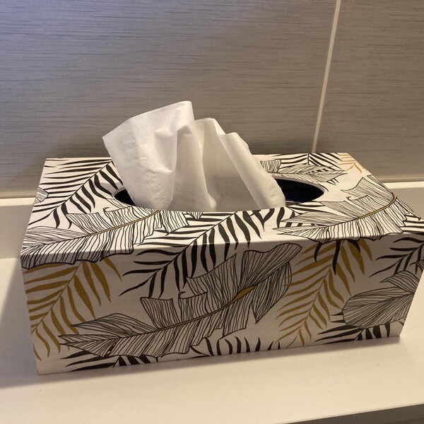 Wooden Tissue Box - Hand-decorated and Varnished - Etsy