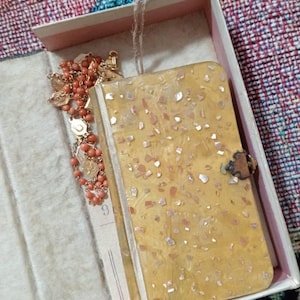 Toh added a photo of their purchase