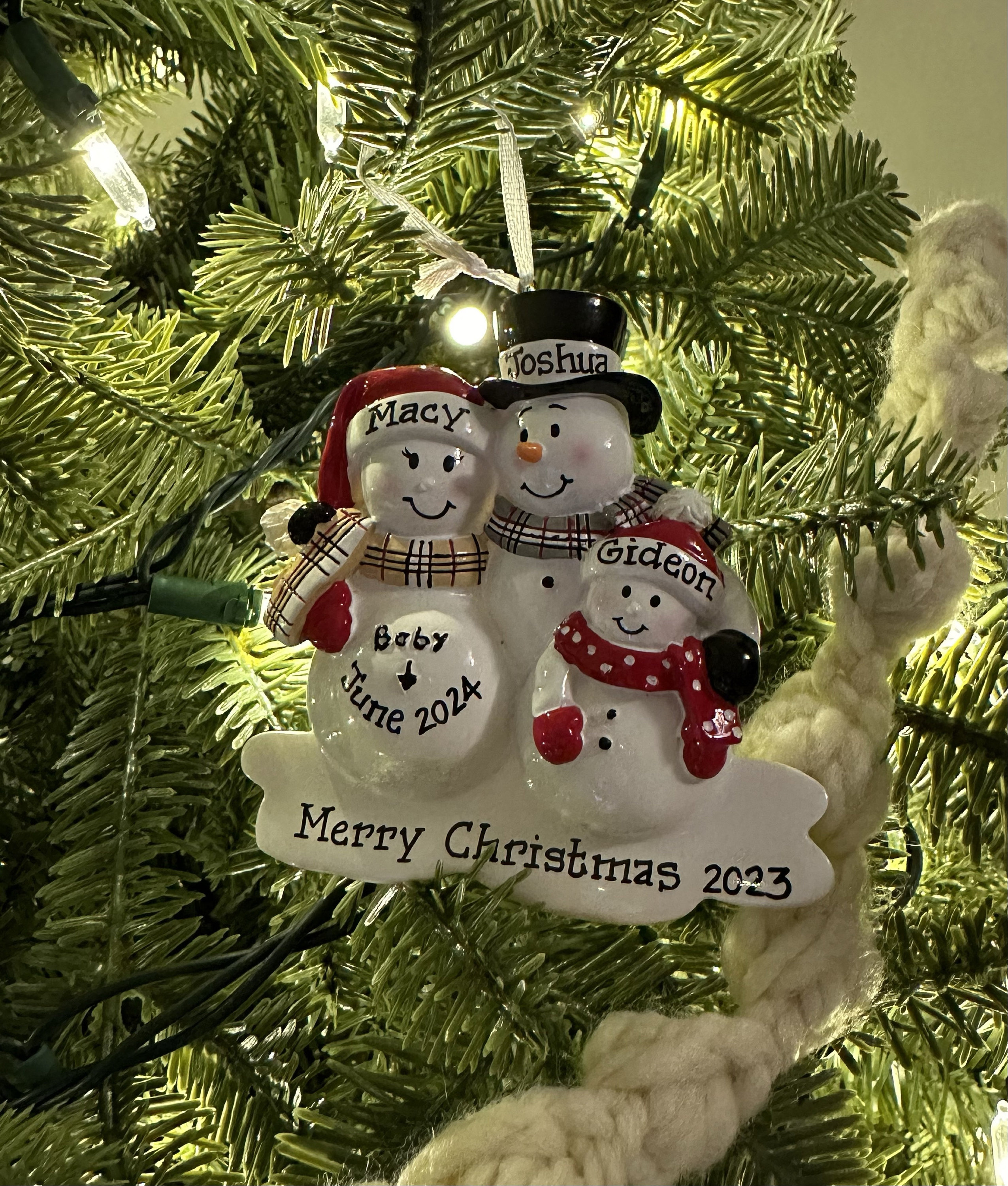 Personalized Christmas Ornament Pregnant Snowman Couple with One Child and dog or cat - Expecting Family, Baby makes us four