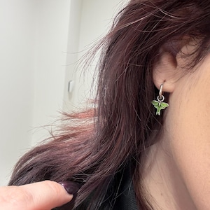 Dee added a photo of their purchase