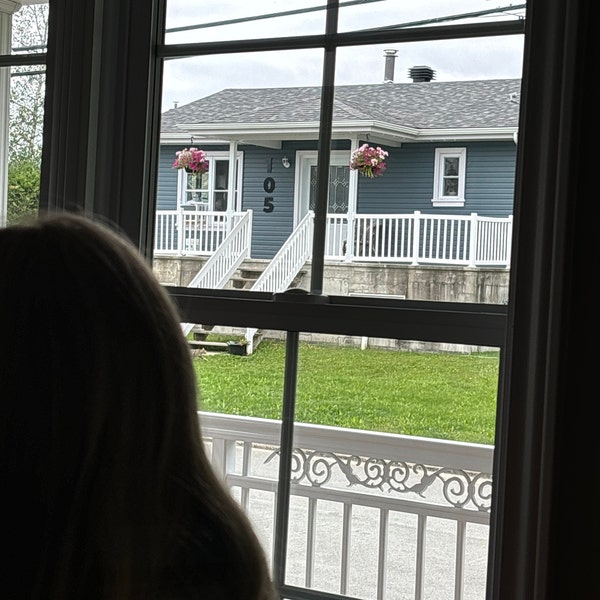 large-black-floating-house-numbers-for-modern-address-sign-big-bold