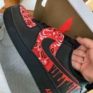 emily added a photo of their purchase