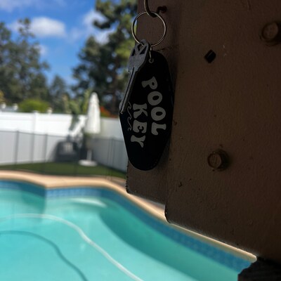 Vintage Motel Style 'Pool' Keychain - Plastic Key Tag For Car Keys, Gifts