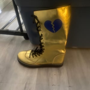Sigmond added a photo of their purchase