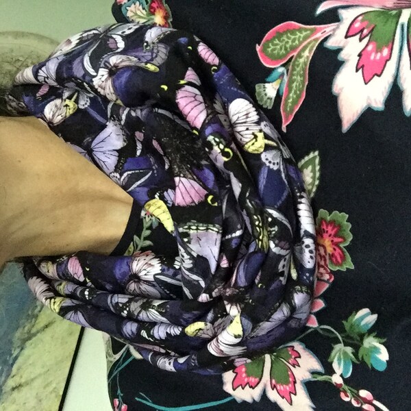 Sunflowers 100 Cotton Fabric 160cm Wide Sold by Half a Meter Sewing