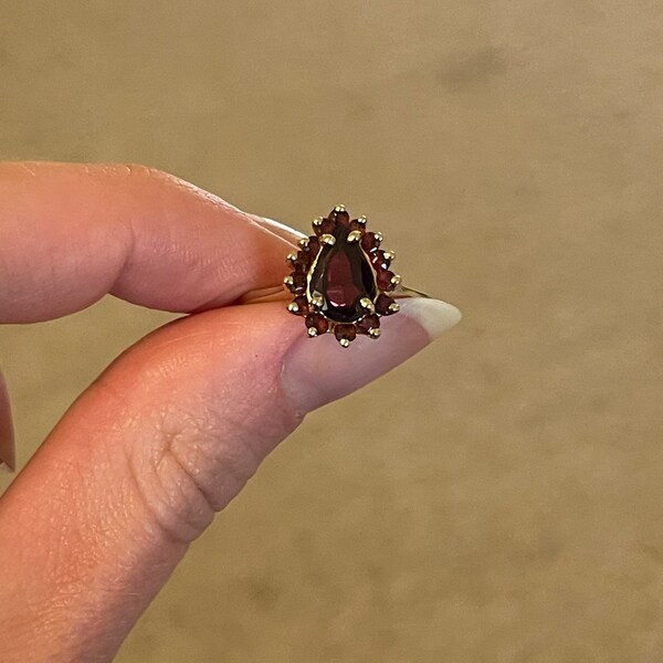 Épingle/broche Vintage Chat Argenté Aux Yeux Verts Et Strass - Objet De Collection Occasion