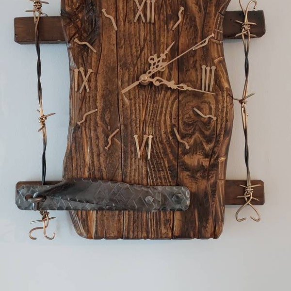 Rustic Cottage Wall Wood Clock. Handmade Clock, Vintage Wall Clock ...