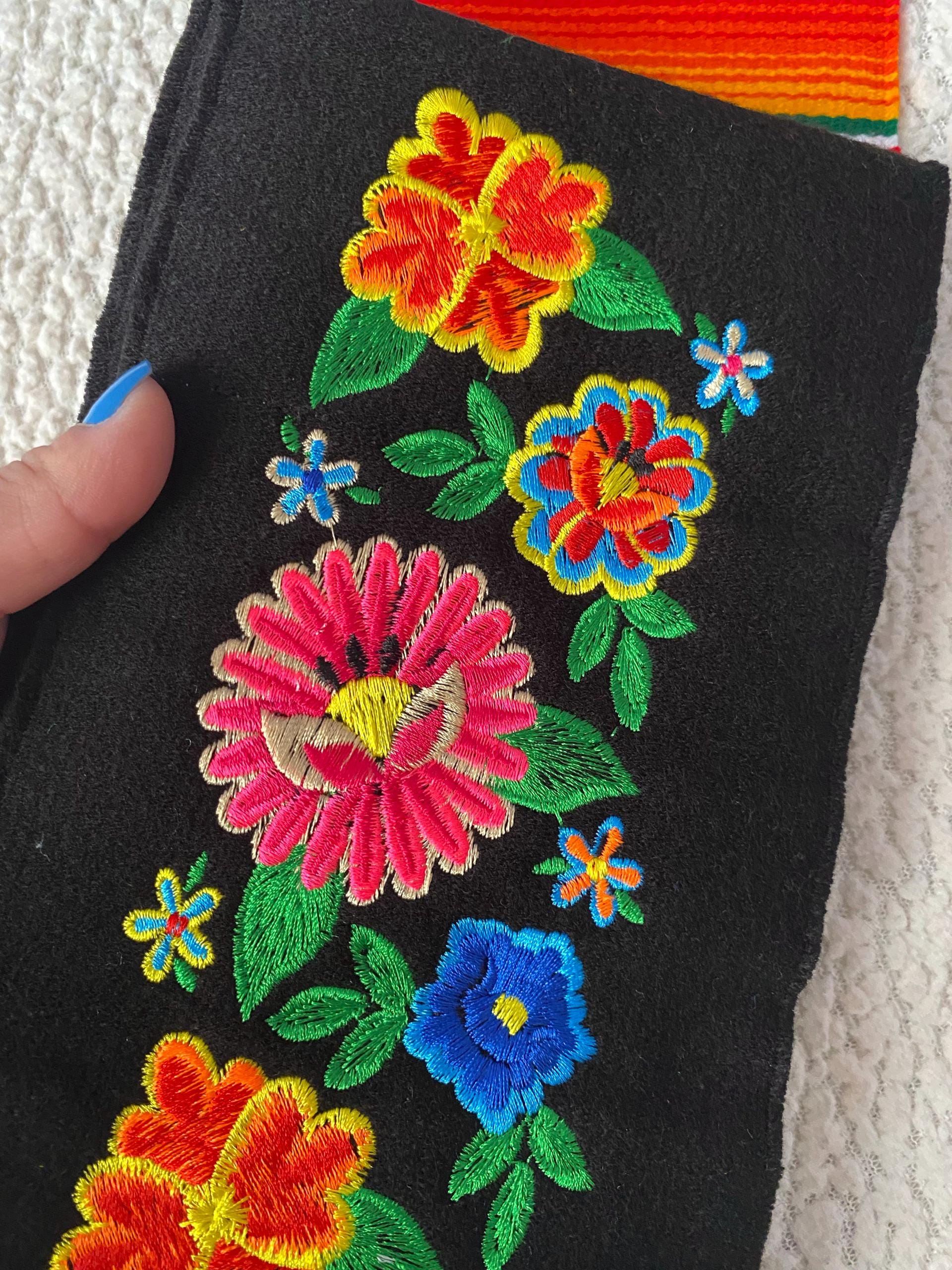 Mexikanische Abschlussstola mit Serape, bestickt mit Blumen. Abschlussstola. Mexikanische Abschlussstola. Abschlussjahrgang 2025. Personalisierte Stola.