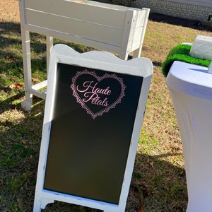 Jazmyn added a photo of their purchase