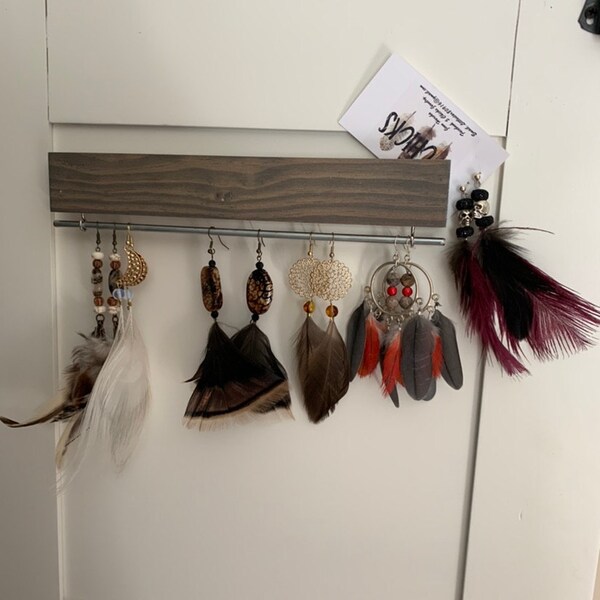 thumbnail image 2 of Sagler Earring Holder & Jewelry Organizer - Holds Up To 140 Pairs, Clears Clutter In Style 2 of 9