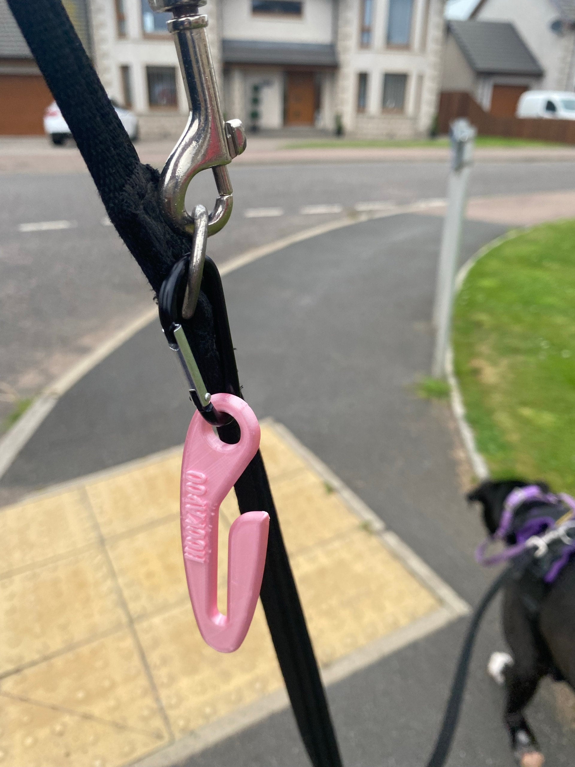 Hookapoo Dog Poop Bag Carrier Dog Poo Holder Clip on Hands free Sustainable Pink and Blue, Poo Hook