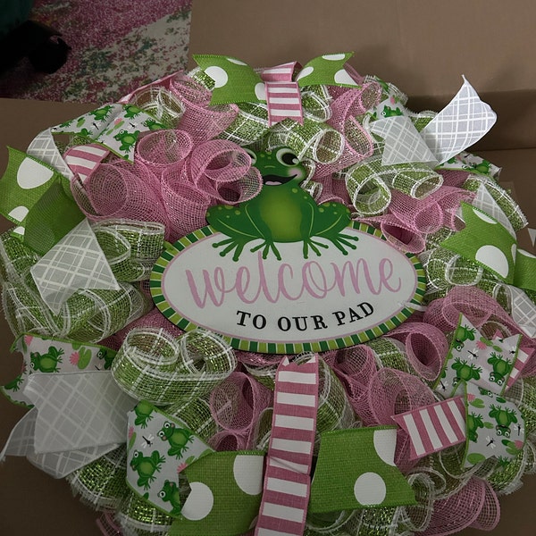 Welcome to Our Pad Frog Wreath - Spring Summer Front Door Decor ...