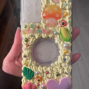 Victoria added a photo of their purchase