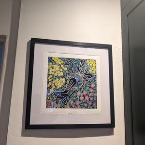 アボリジニの額入りプリント、鳥と花の壁アート、現代的な壁の装飾
